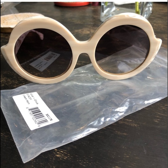 NWT Alice + Olivia Stacey Cream Horn Sunglasses - Picture 2 of 4
